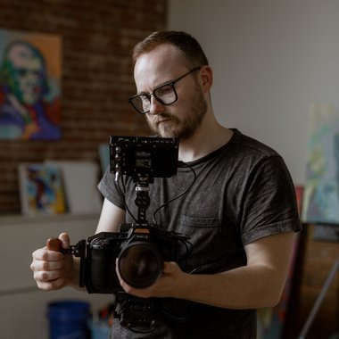 ChrisAbercrombie - Freelance Video Editor