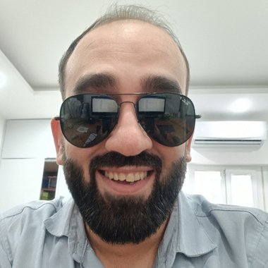 omid k. - Freelance Social Media Freelancer