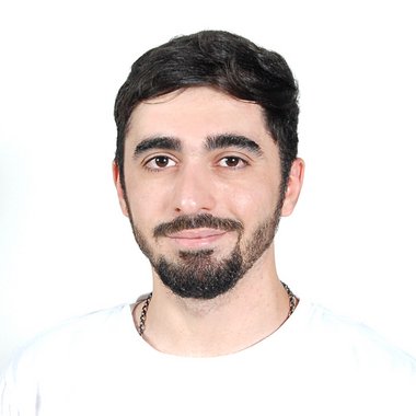 Edgar M. - Freelance Social Media Freelancer
