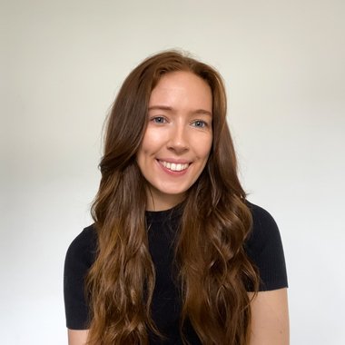Laura V. - Freelance Logo Designer