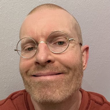 Chris L. - Freelance Film Producer
