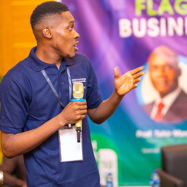 Chichebe N. - Freelance Web Developer