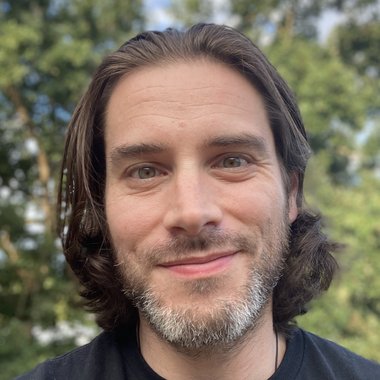 Ian U. - Freelance Videographer