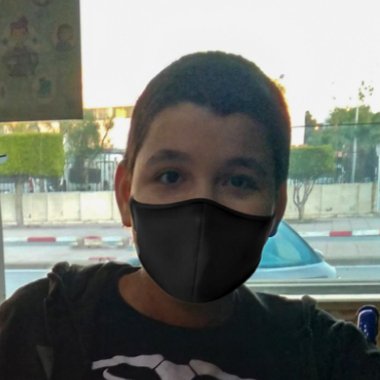 Mohamed E. - Freelance Graphic Designer