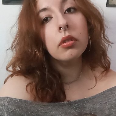 Adriana R. - Freelance Content Creator