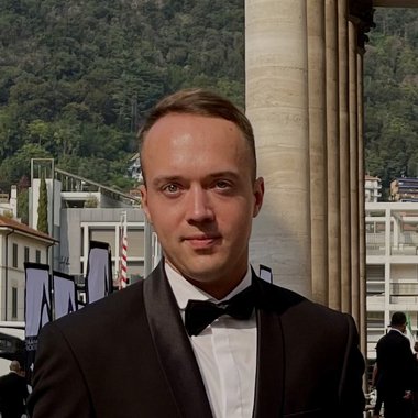 Alexander T. - Freelance 3d Designer