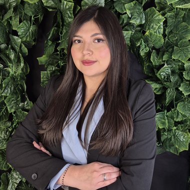 Isis J. - Freelance Digital Marketer