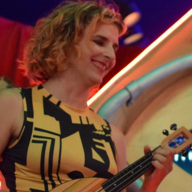 Rachel A. - Freelance Singer