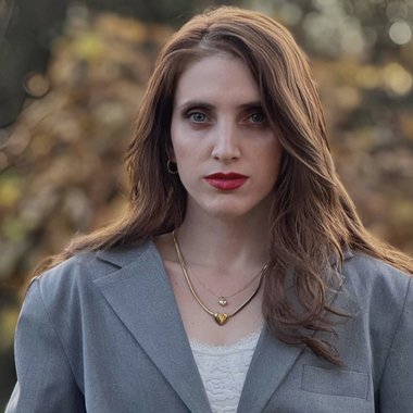 Emi - Freelance Singer