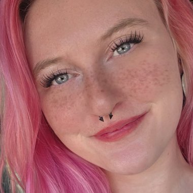 Harmony M. - Freelance Graphic Designer