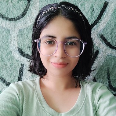 Zainab A. - Freelance Assistant Editor