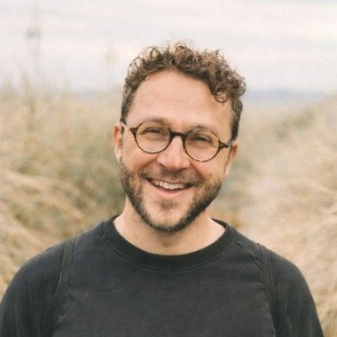 Johannes H. - Freelance Brand Designer