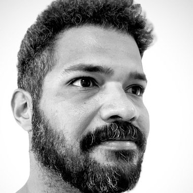 Mauricio B. - Freelance Motion Graphic Designer