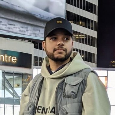 Kenjiro H. - Freelance Designer