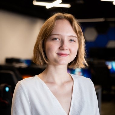 Emmy R. - Freelance Designer