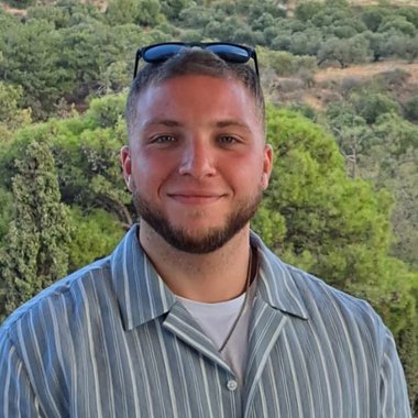 Ayoub E. - Freelance Copywriter