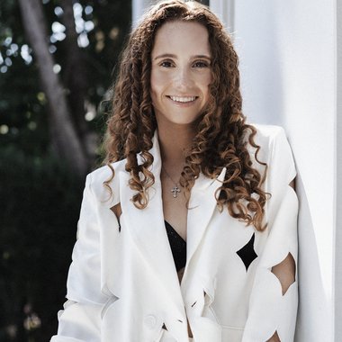 Katya S. - Freelance Brand Designer