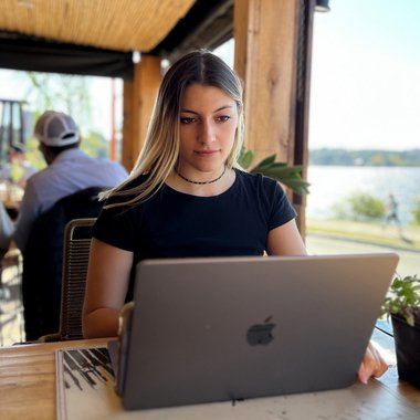 Agustina C. - Freelance Marketing Consultant
