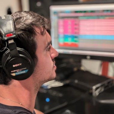 Arren - Freelance Music Producer