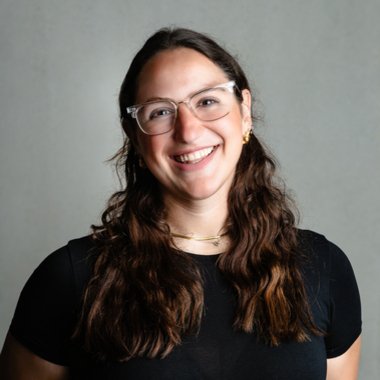 Nava M. - Freelance Digital Marketer