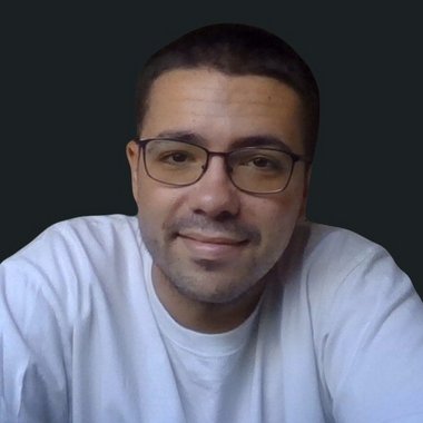 Juan O. - Freelance Image Editor