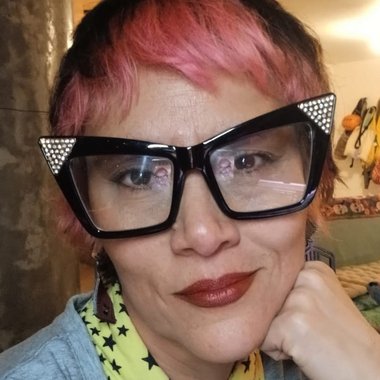 Tana V. - Freelance Voiceover Artist