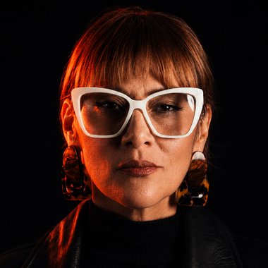 Maria V. - Freelance Songwriter