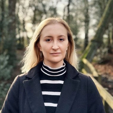 Scarlett P. - Freelance Marketing Consultant