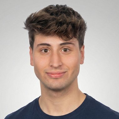 Alejandro M. - Freelance Web Developer