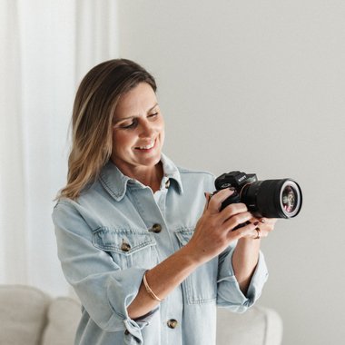 Emma G. - Freelance Graphic Designer