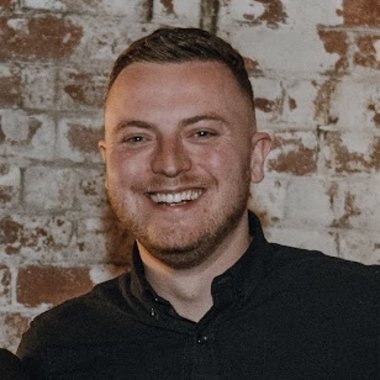 Tom V. - Freelance Documentary Filmmaker