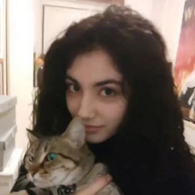 Mila M. - Freelance Artworker