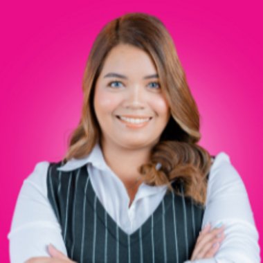 Deanne M. - Freelance Content Designer