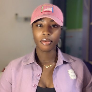 Akintobi E. - Freelance Social Media Freelancer
