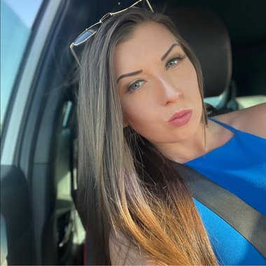 Laura B. - Freelance Content Creator