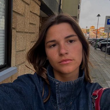 Constança P. - Freelance Product Marketer