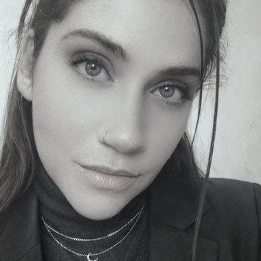 Jessica W. - Freelance Content Creator