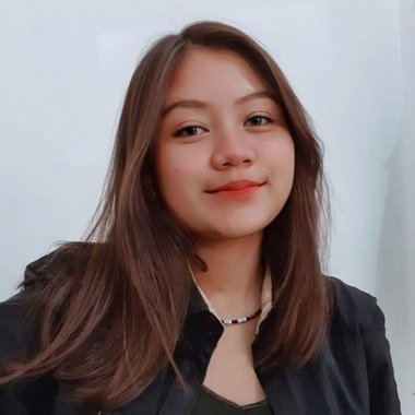 Abellia S. - Freelance Social Media Manager