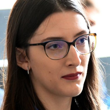 Elisa F. - Freelance Copywriter