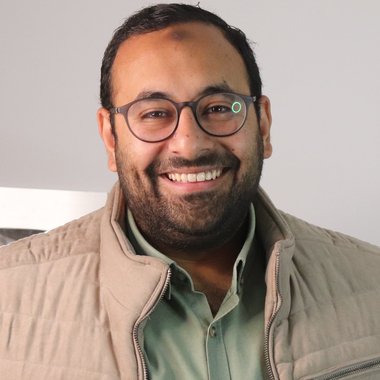 عاصم ا. - Freelance Presenter