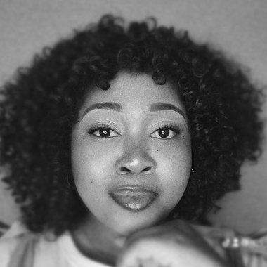 Kylie V. - Freelance Digital Marketer