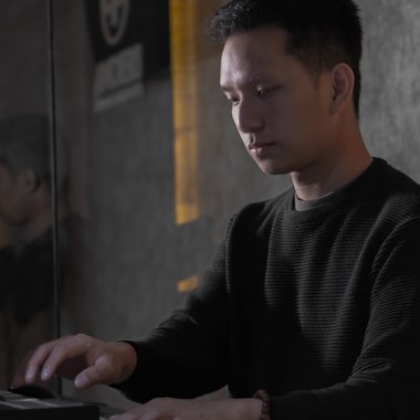 Lucas C. - Freelance Music Producer