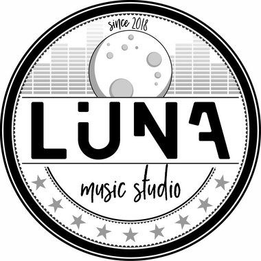 Luna S. - Freelance Music Producer