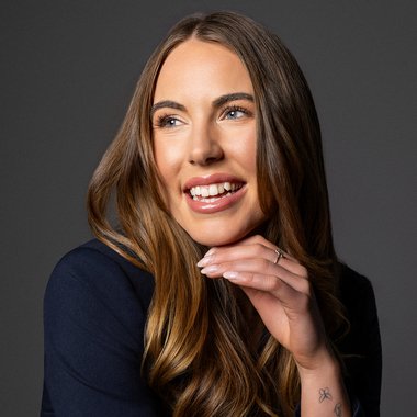 Eden B. - Freelance Community Manager