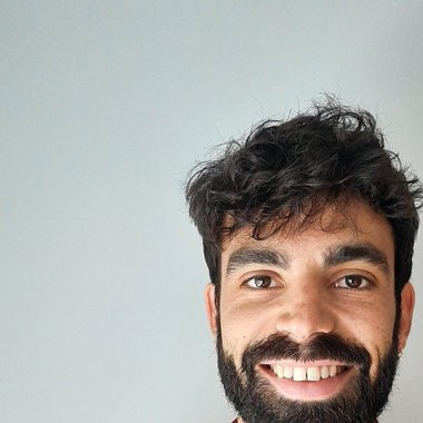 adriansebastian - Freelance Copywriter