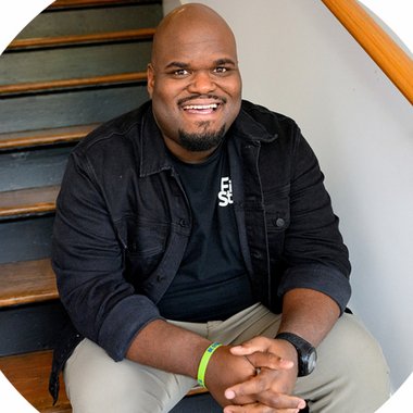 DAMIAN G. - Freelance Podcast Editor