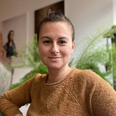 marsha m. - Freelance Graphic Designer