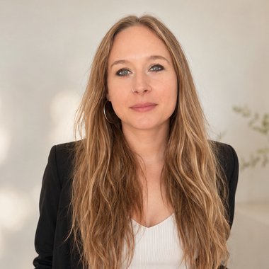 Anja S. - Freelance Digital Marketer
