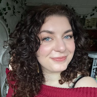 Laura - Freelance Video Editor