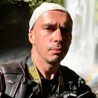 Enrique G. - Freelance AI Prompt Engineer